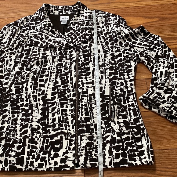 Chicos women’s rayon blend full cross zip animal print jacket black/white sz 3 - Picture 9 of 13